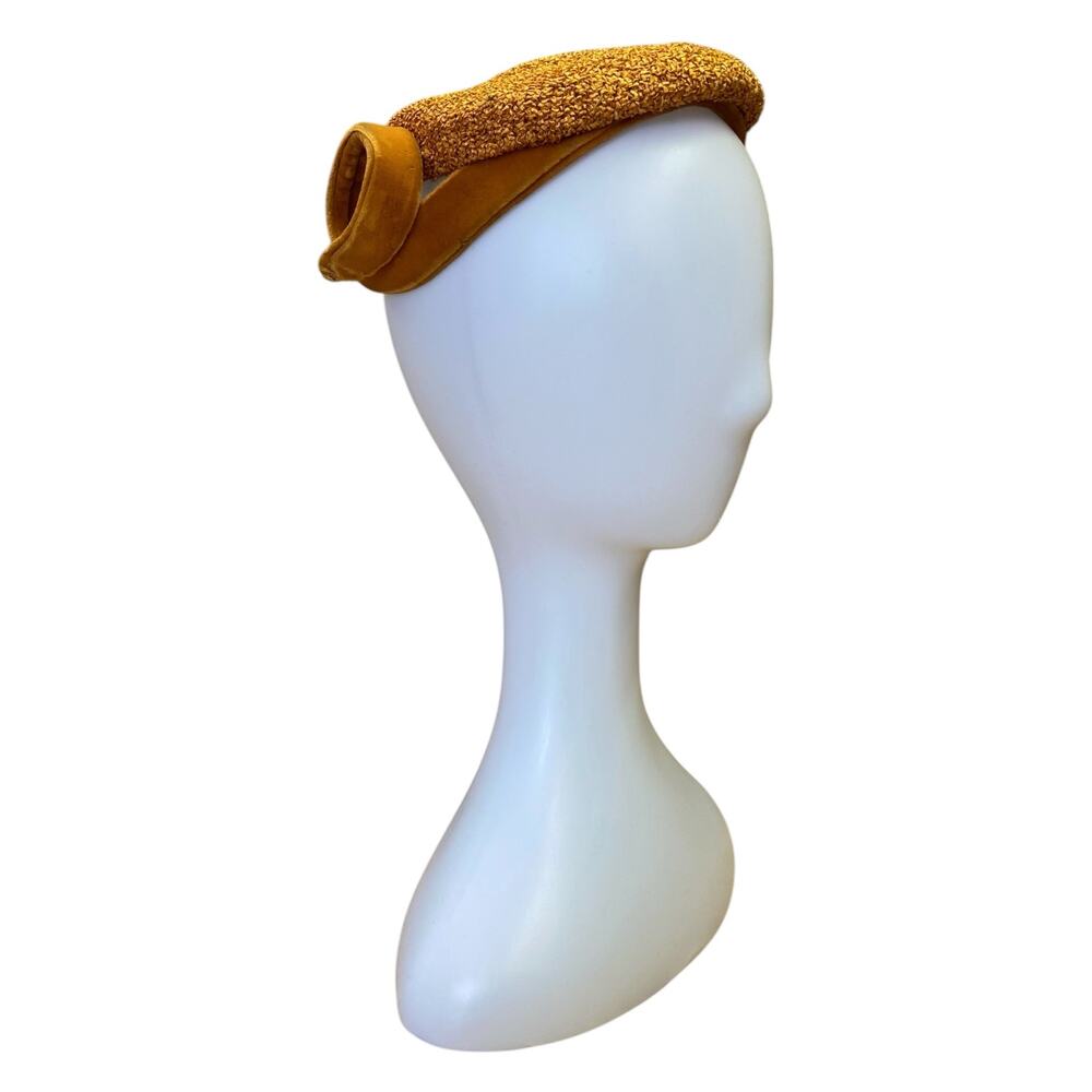 1940s Vintage Dajon Marmalade Tilt Hat | Sculptural Straw & Velvet Percher
